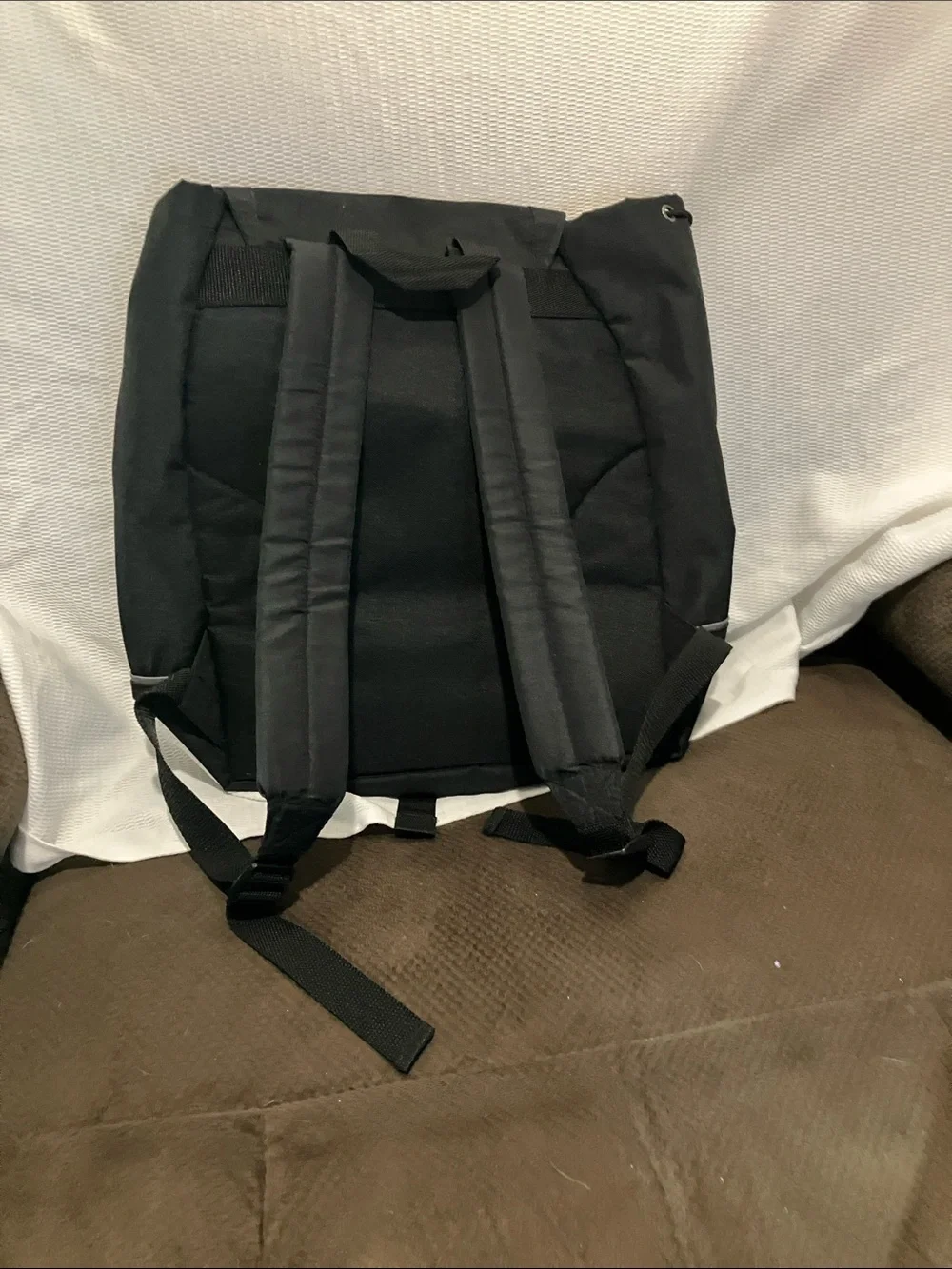 Classic Black Men's Backpack with Buckle Closure - Leeds